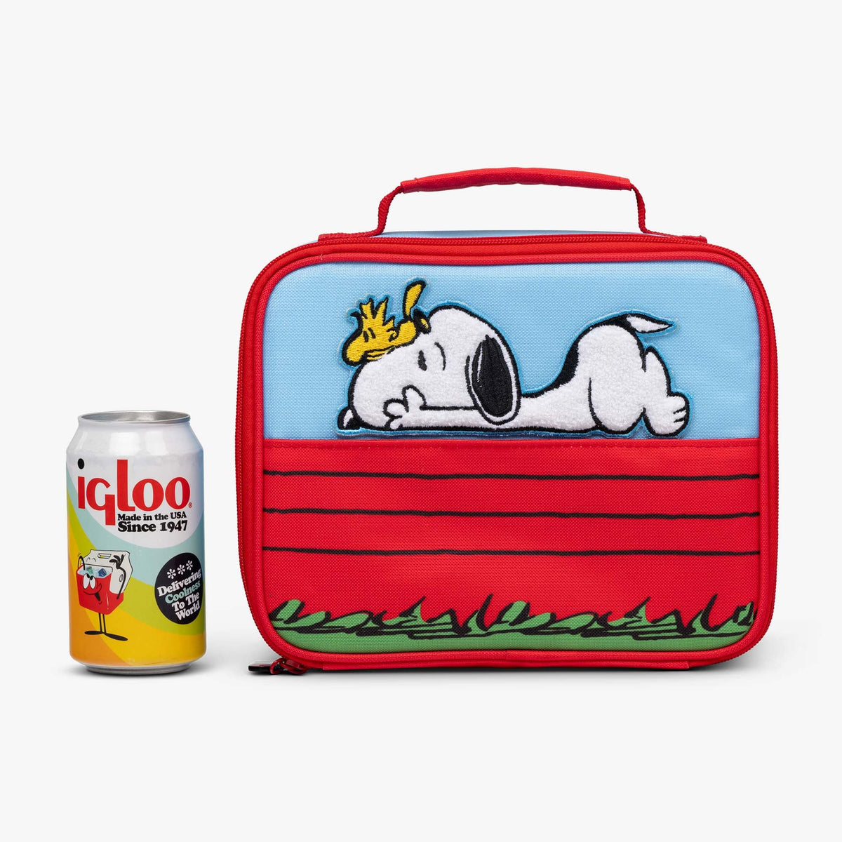 snoopy-s-doghouse-horizontal-lunch-cooler-bag-t4 00028034-P.jpg