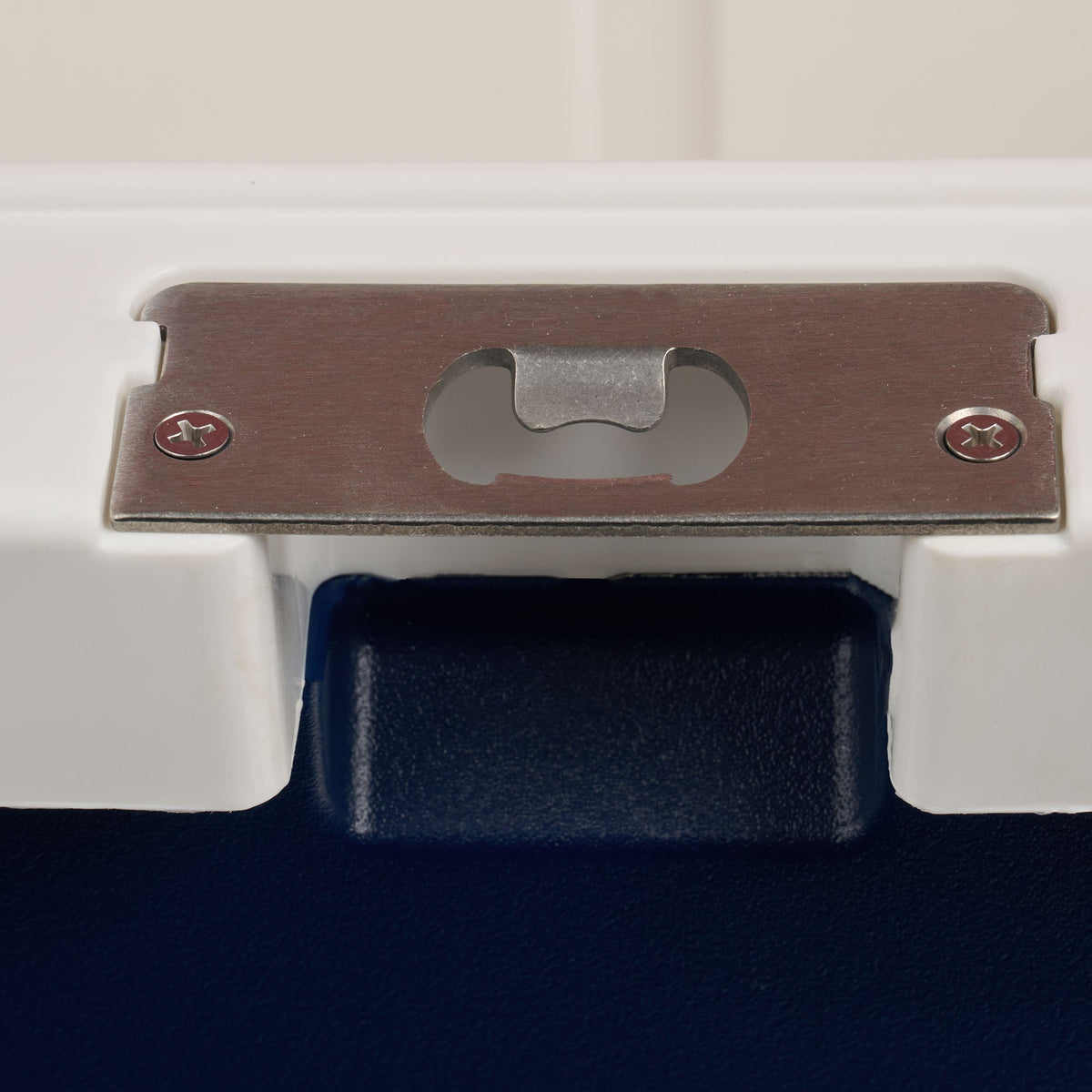 trailmate-25-qt-cooler-v5 00033130-BO.jpg