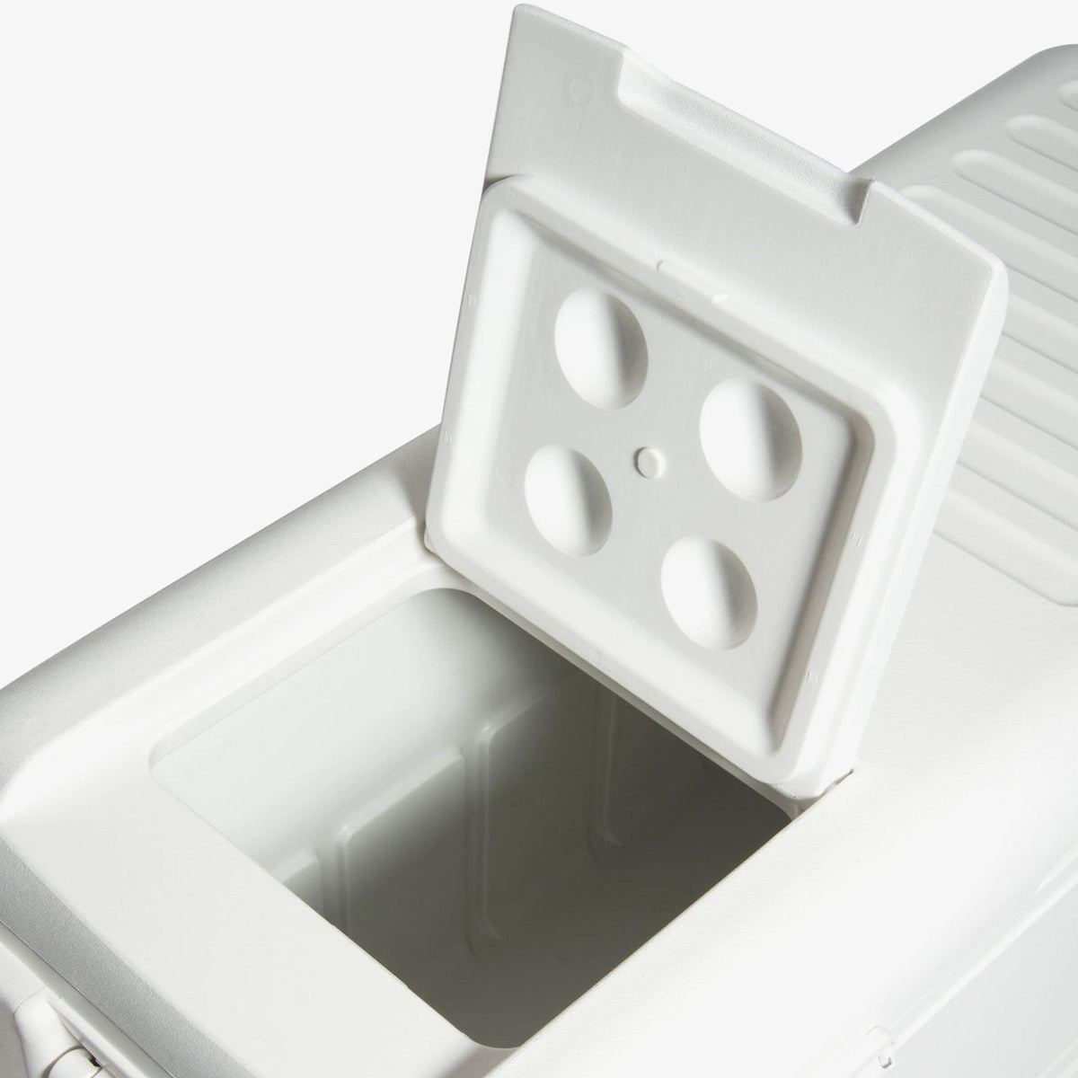 quick-and-cool-150-qt-cooler-v1 00044363-quick-and-cool-150-qt-cooler-cu-open-hatch_2c6197ae-88fc-4867-ad4f-5e48e4b855e0.jpg