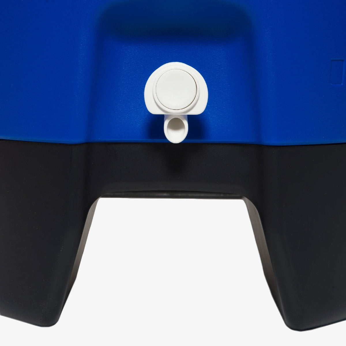 sport-5-gallon-roller-water-jug-m6 42115-sport-5-gallon-roller-water-jug-majestic-blue-detail.jpg